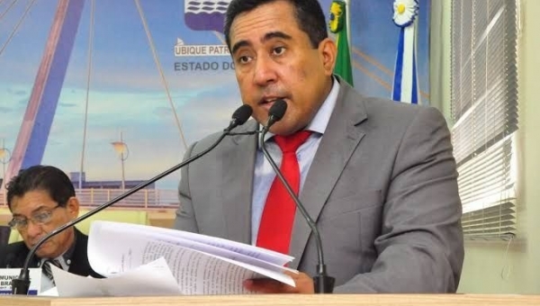 Jackson Ramos reage  contrariado ao veto de Socorro Neri ao seu projeto de cotas 